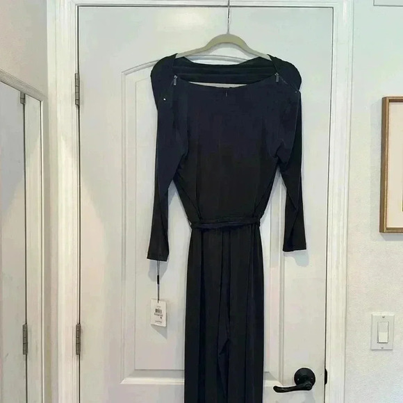 NWT Calvin Klein Charcoal Jumpsuit Zip Shoulders Sz 6 - Picture 6 of 8